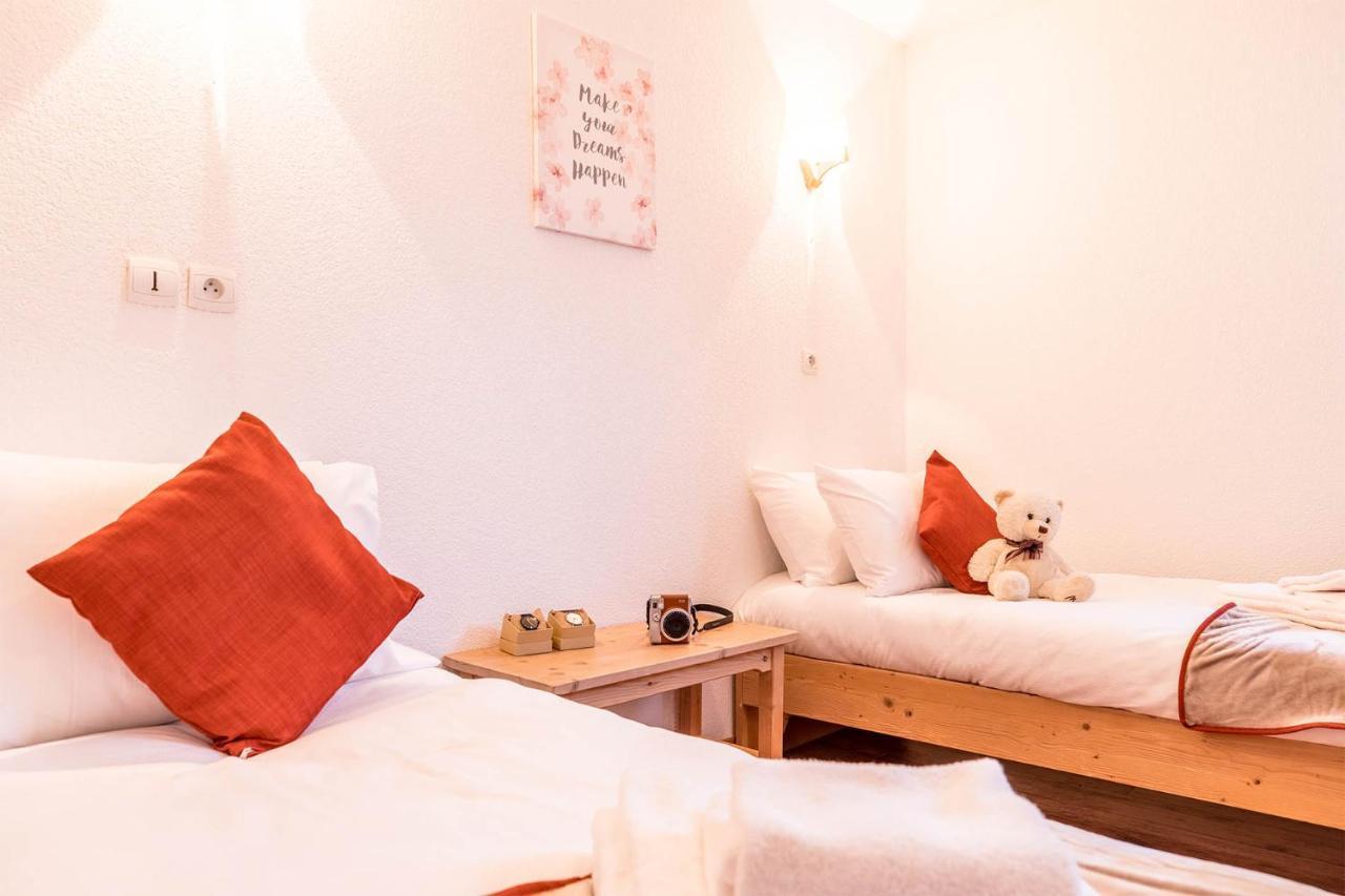 Madame Vacances Les Chalets Du Berger Premium*** La Féclaz Εξωτερικό φωτογραφία